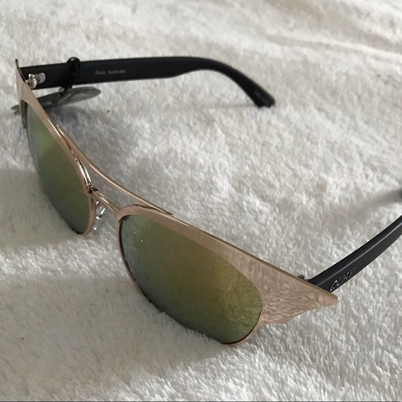 Quay Zig Gold Mirror Sunglasses - Picture 5 of 8
